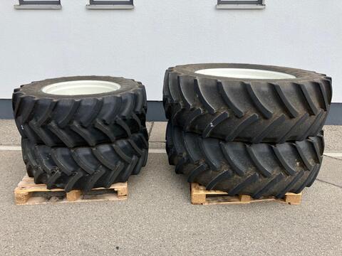 Sonstige Kompletträder 440/65R28 u. 540/65R38
