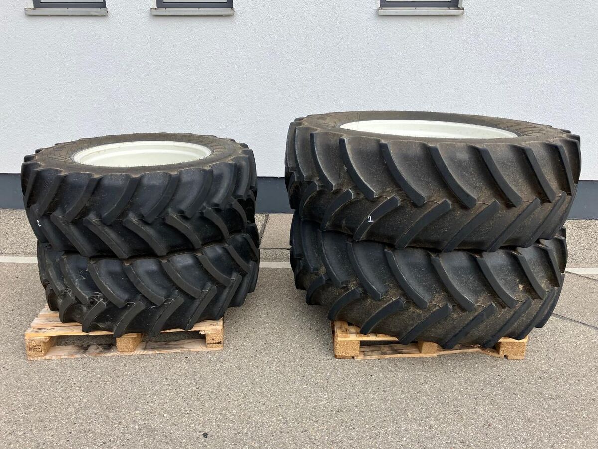 Kompletträder 440/65R28 u. 540/65R38 1