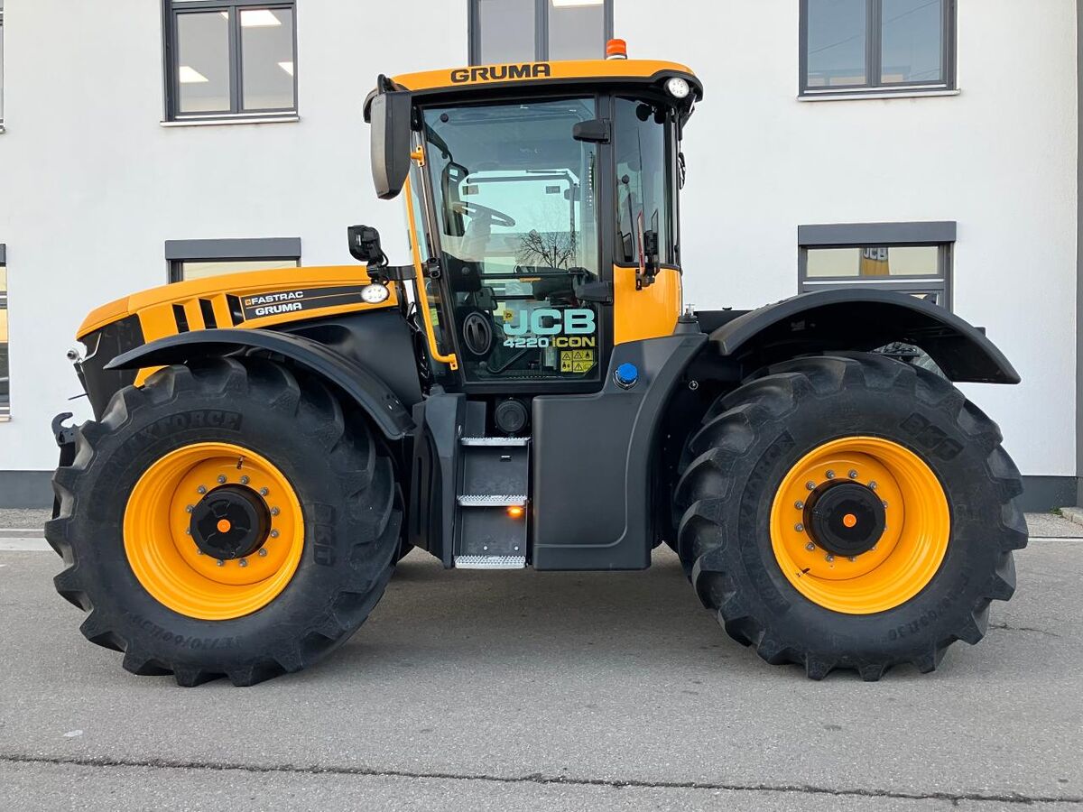 JCB Fastrac 4220 iCON 3