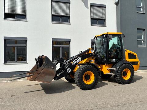 JCB 409