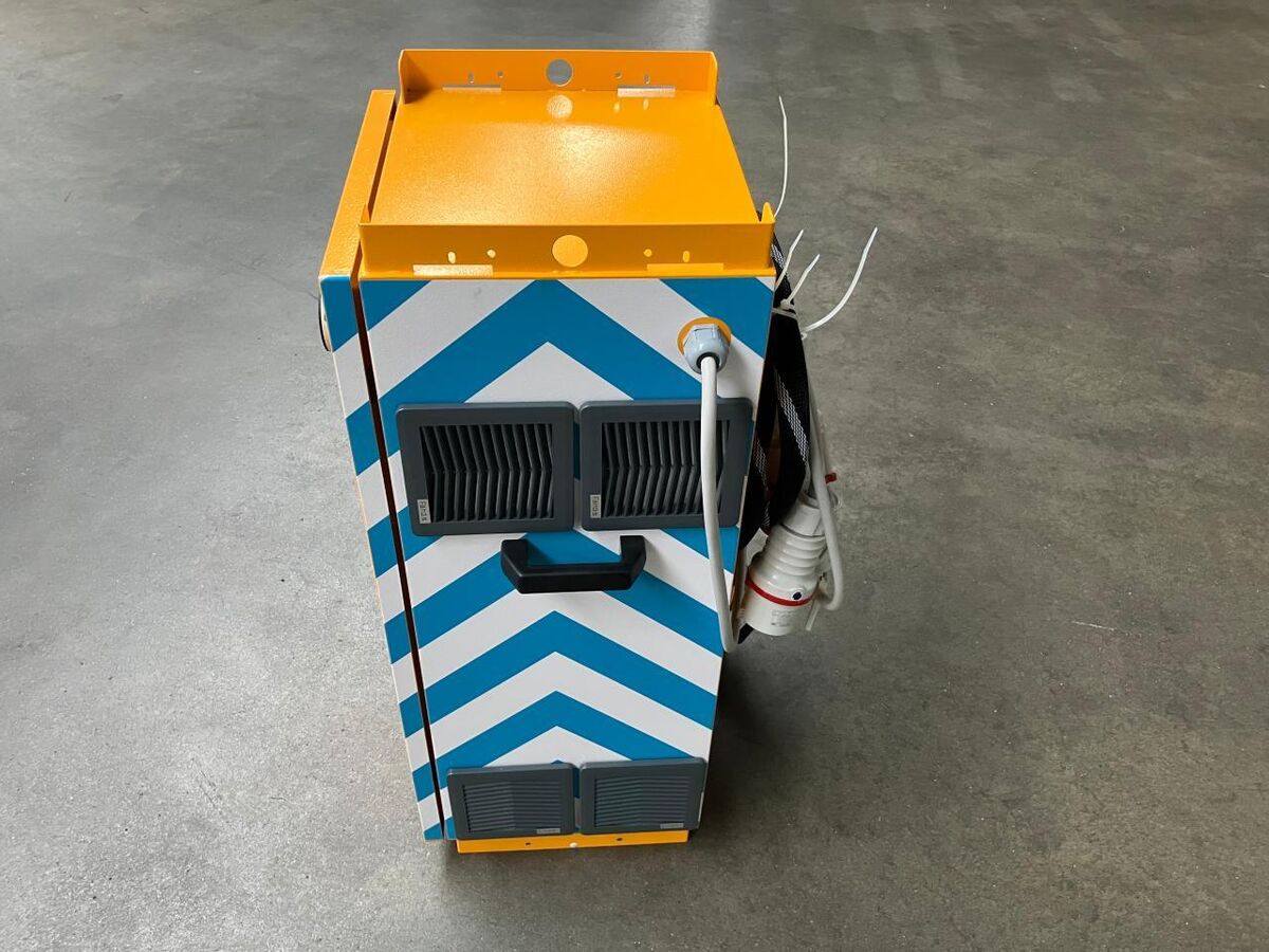 Ladegerät für E-Tech 2