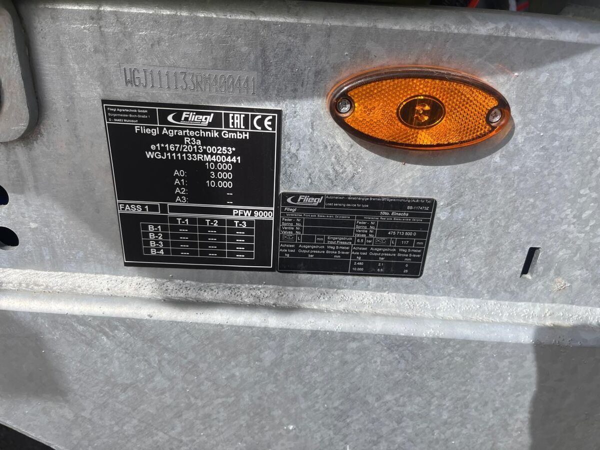 Fliegl PFW 9000 POLY Line Einachs 3