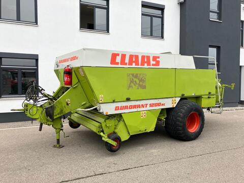 <strong>CLAAS Quadrant 1200 </strong><br />