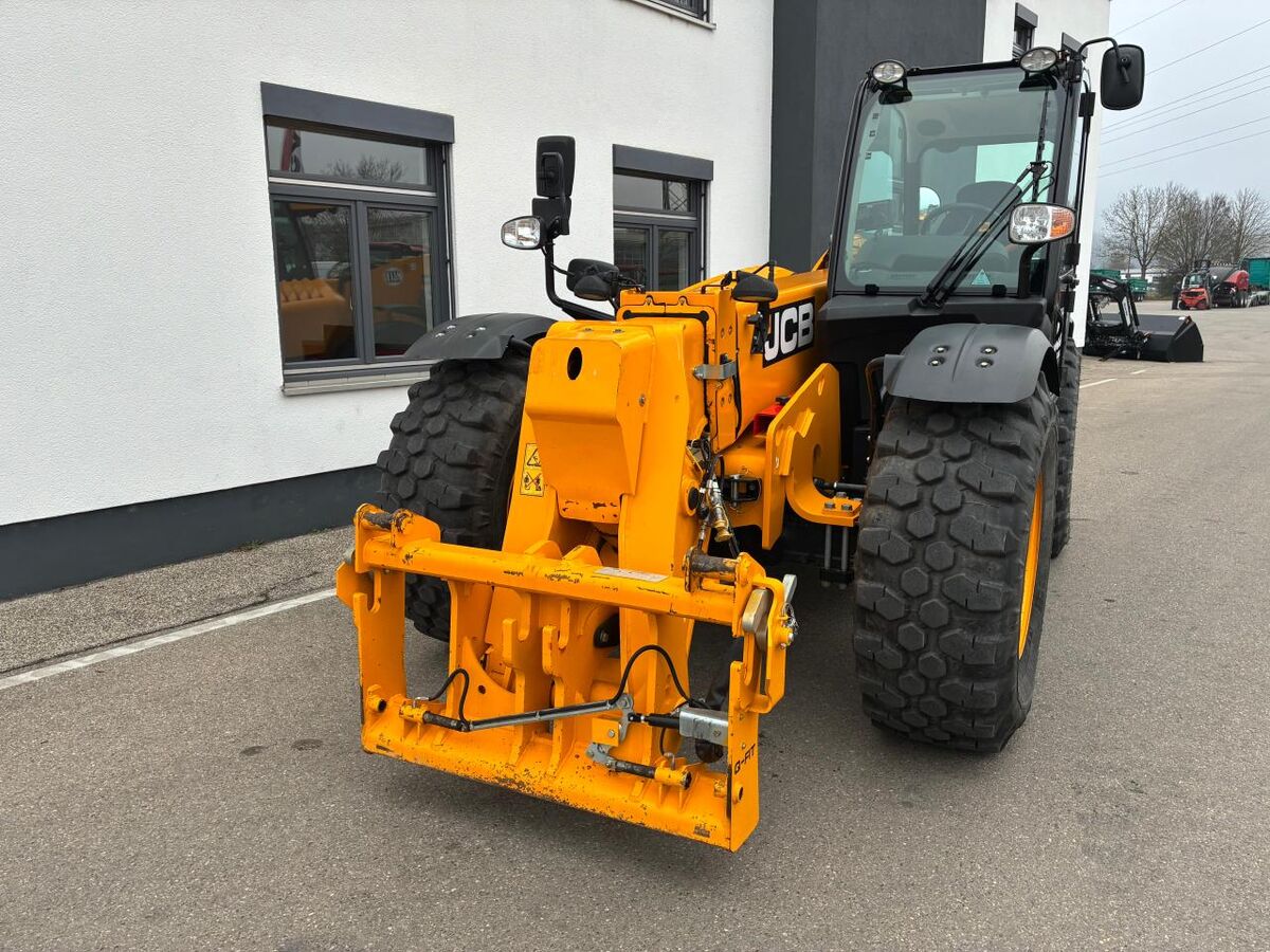 JCB 560-80 AGRI PLUS 2
