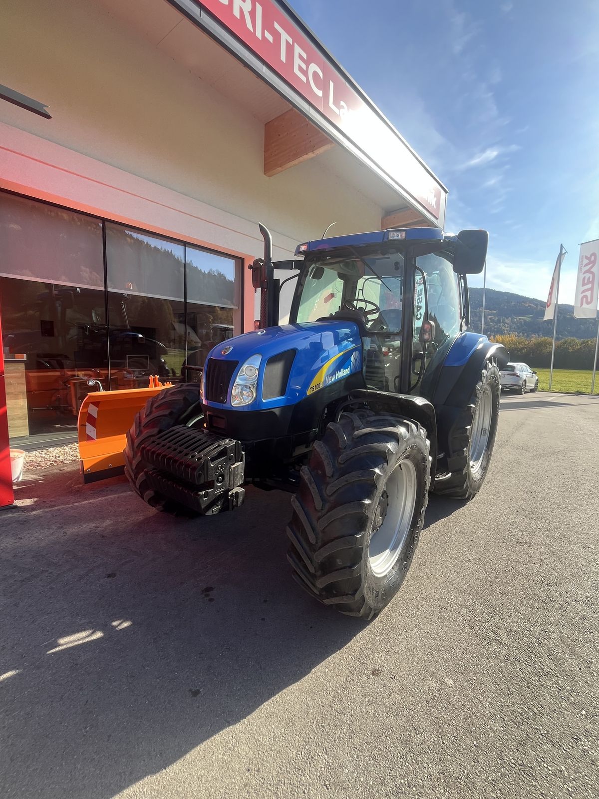 New Holland TS100A 2