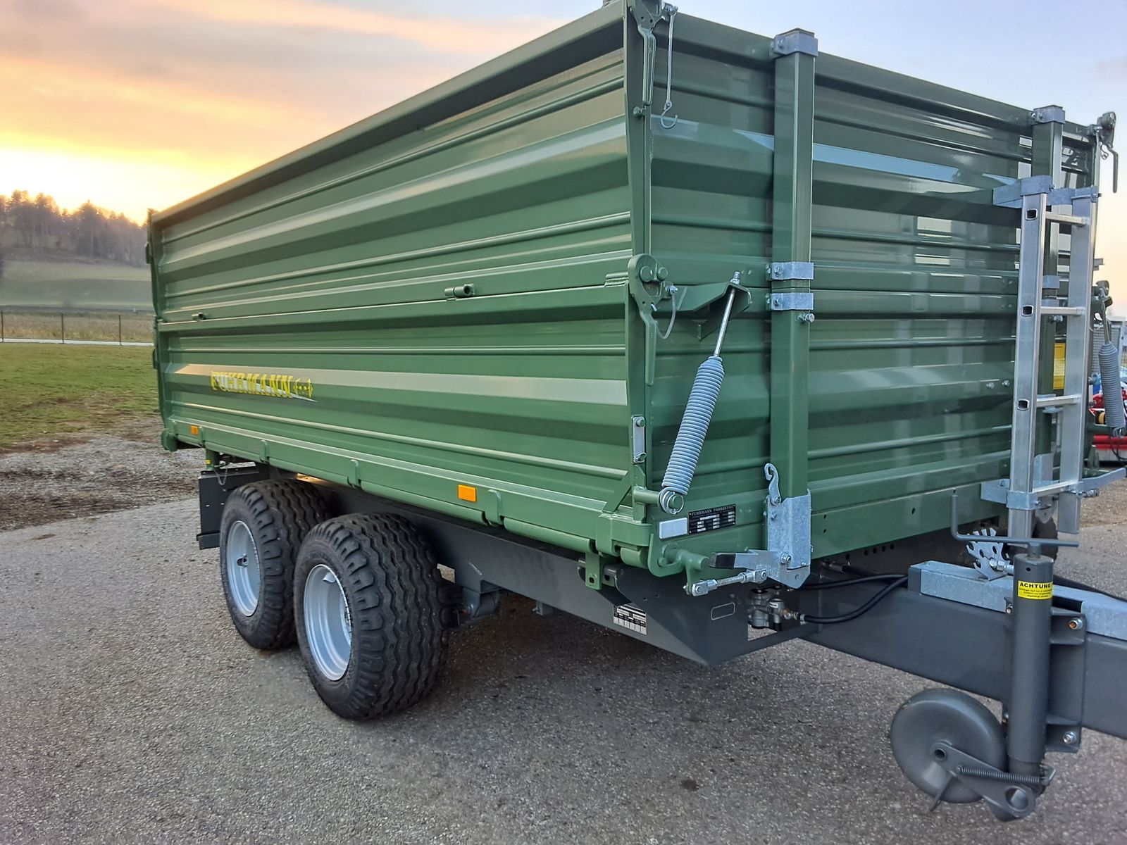 Fuhrmann Fuhrmann Tandem 3-Seitenkipper Druckluft 2