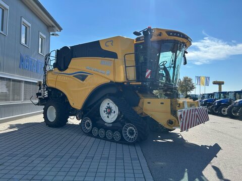 New Holland CR 8.80