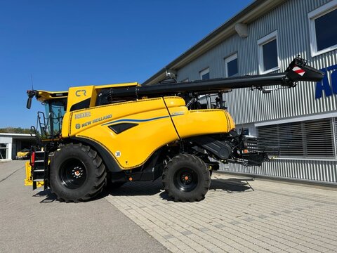 New Holland CR 8.80