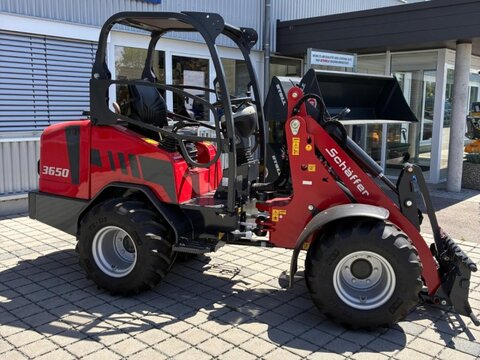 Sonstige 3650 Hoflader