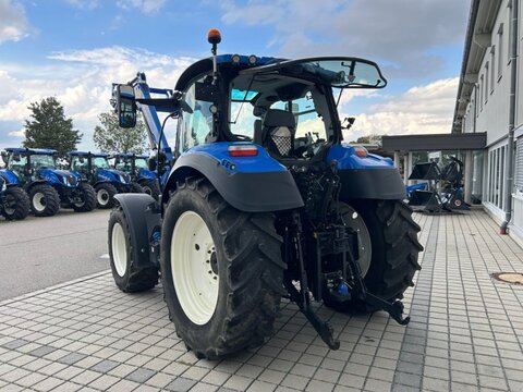 New Holland T 5.140 Dynamic Command mit Lenksystem