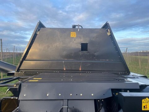 New Holland CR 8.80