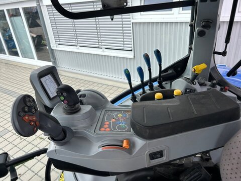 New Holland T 6.180 Dynamic Command