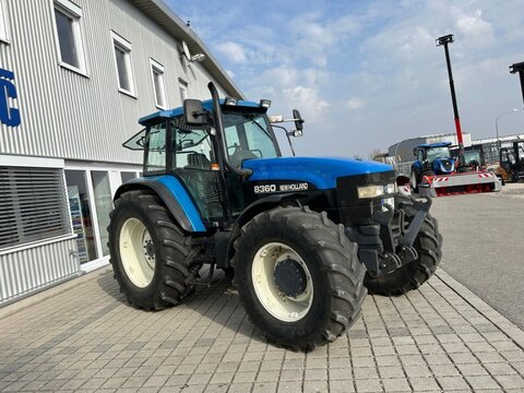 New Holland 8360