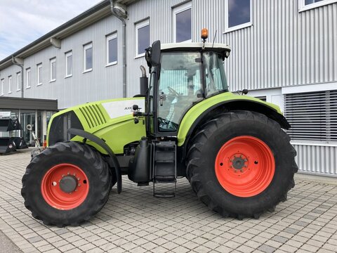 CLAAS Axion 820