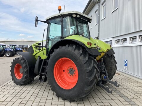 CLAAS Axion 820