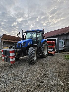 New Holland TS110A Plus