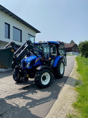 New Holland T4.55S