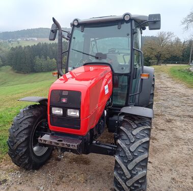 Massey Ferguson 2430