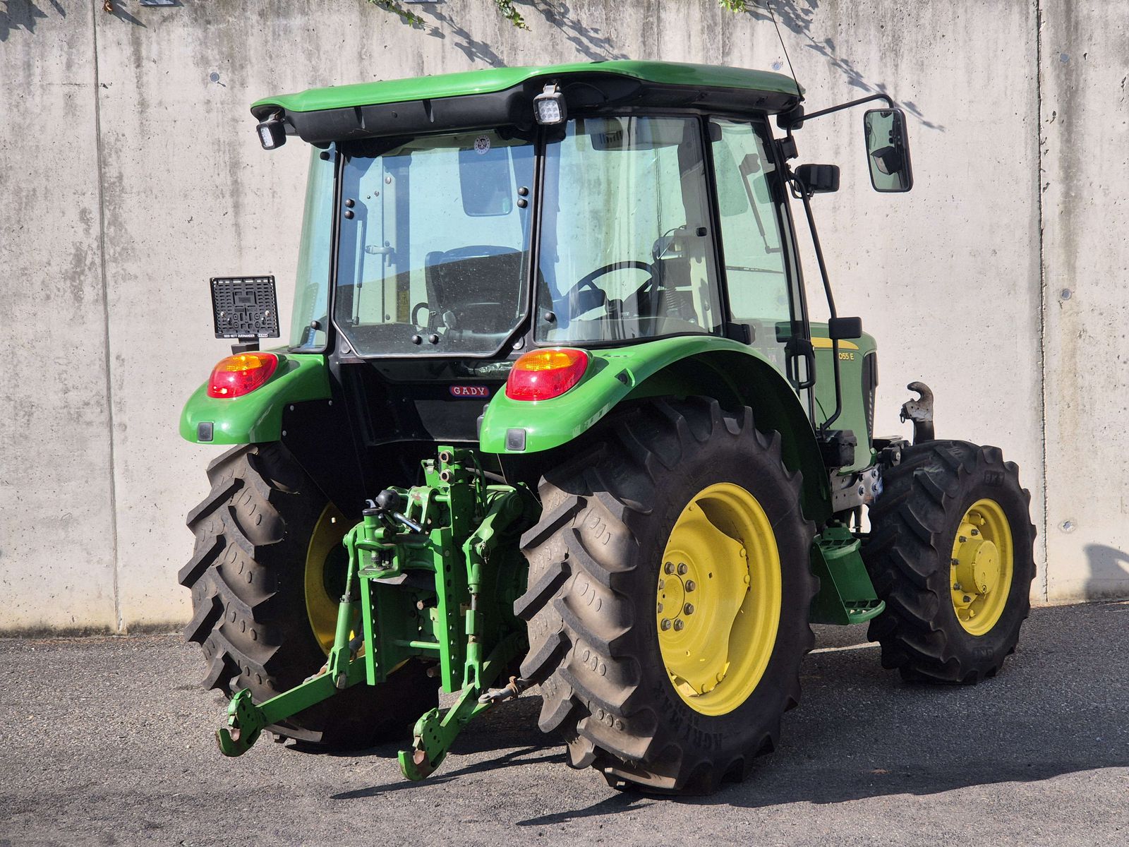 John Deere 5055E 2
