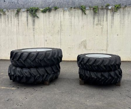 Mitas 340/85R28 & 420/85R38