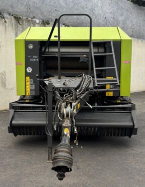 Claas Rollant RC355