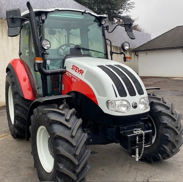 Steyr 4075 Kompakt S (Stage V) 3