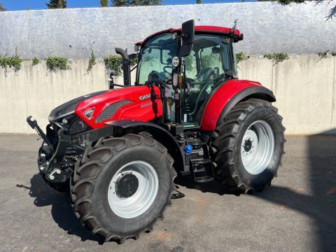 Case IH Farmall 120M