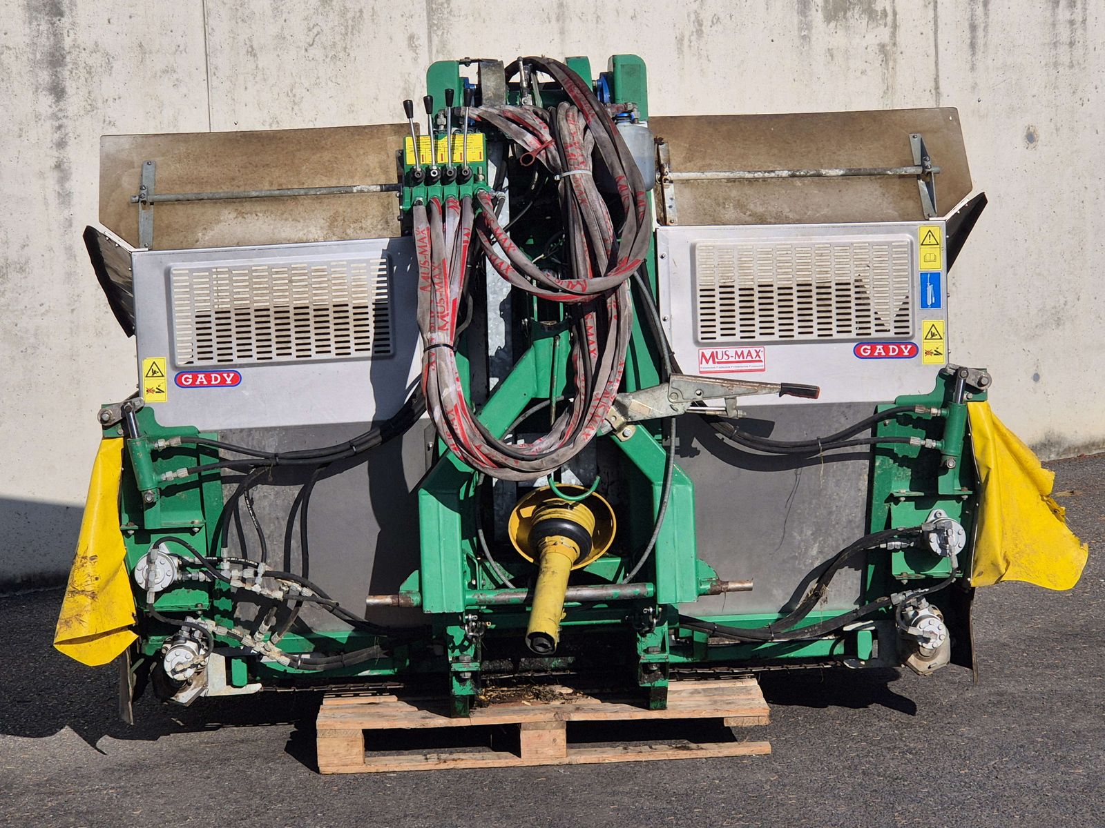 Mus Max SILOBOX V15 3