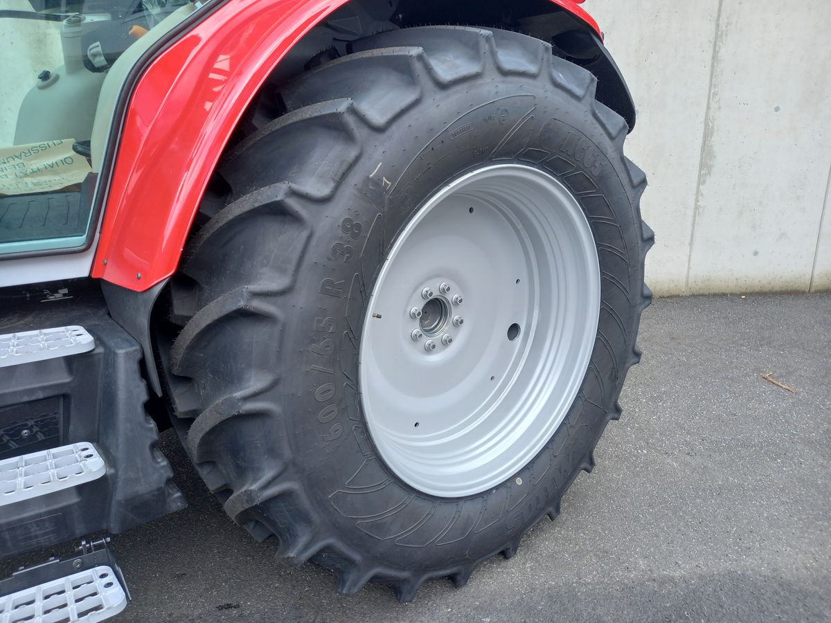 Massey Ferguson MF 5S.115 Dyna-6 Efficient