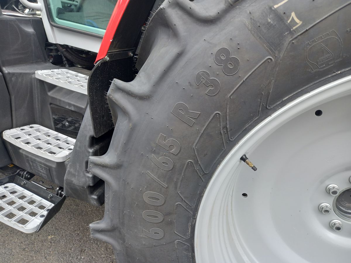 Massey Ferguson MF 5S.115 Dyna-6 Efficient