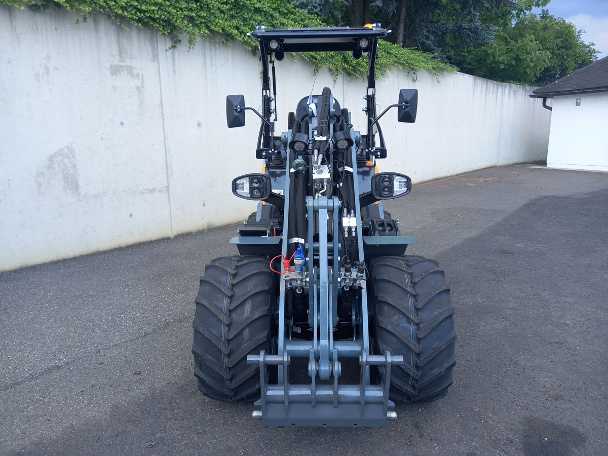 Giant G2700 HD