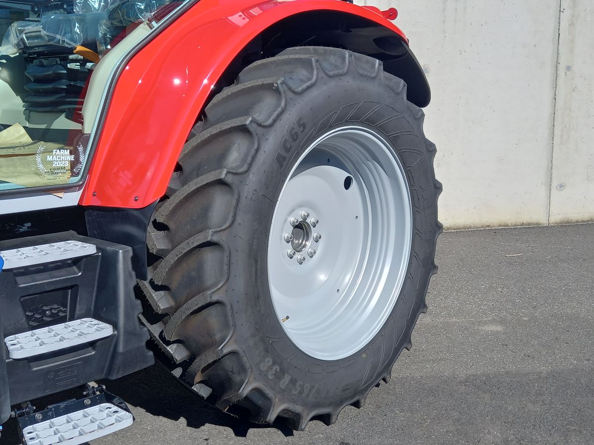 Massey Ferguson MF 5S.115 Dyna-6 Exclusive