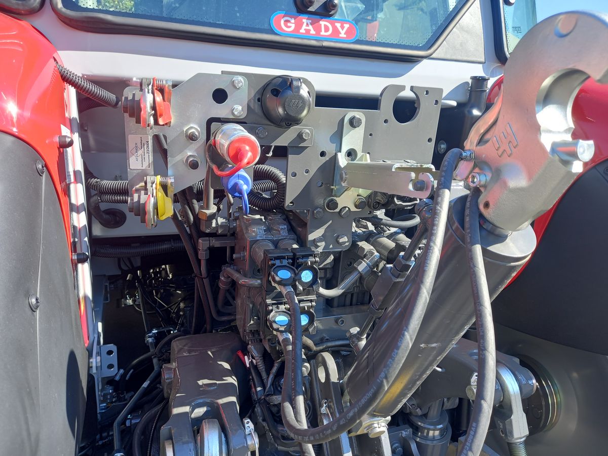 Massey Ferguson MF 5S.115 Dyna-6 Exclusive