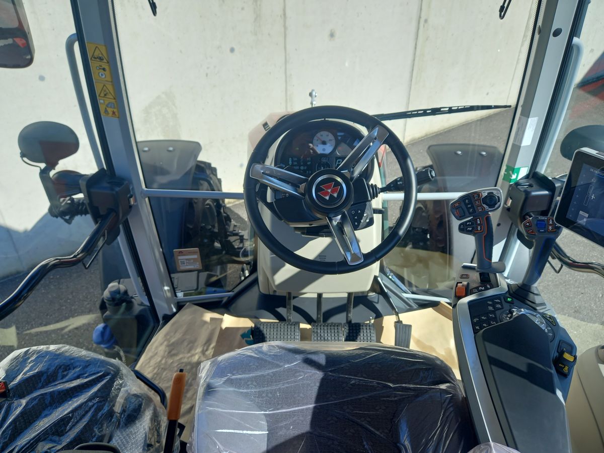 Massey Ferguson MF 5S.115 Dyna-6 Exclusive