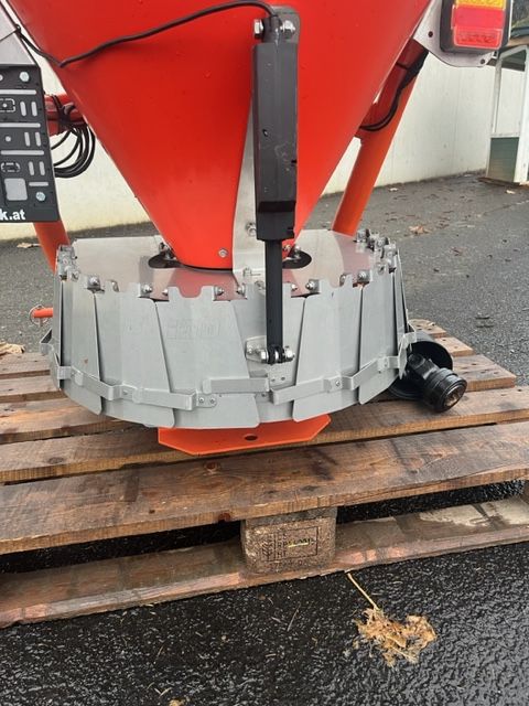 Kubota KUBOTA UNIVERSALSTREUER
