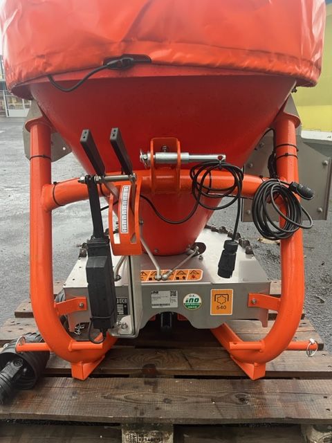 Kubota KUBOTA UNIVERSALSTREUER