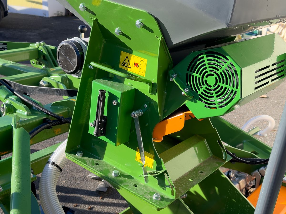 Amazone CENIUS 3003 Grubber