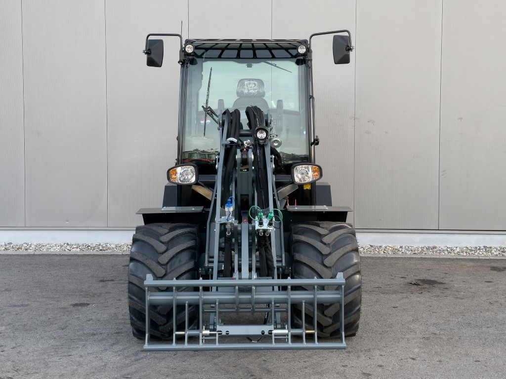 Giant G3500