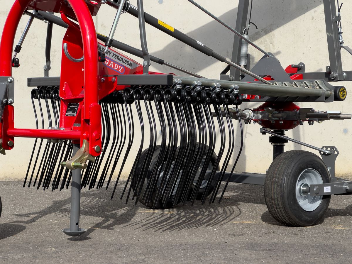Massey Ferguson RK381DN SCHWADER