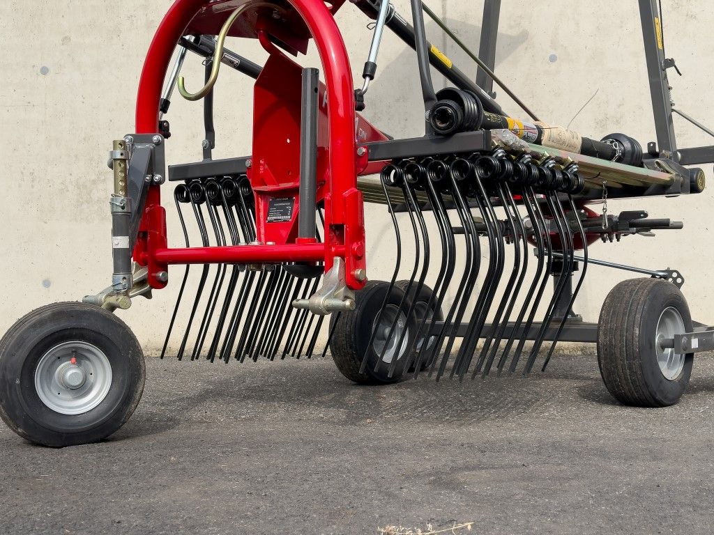 Massey Ferguson RK381DN SCHWADER