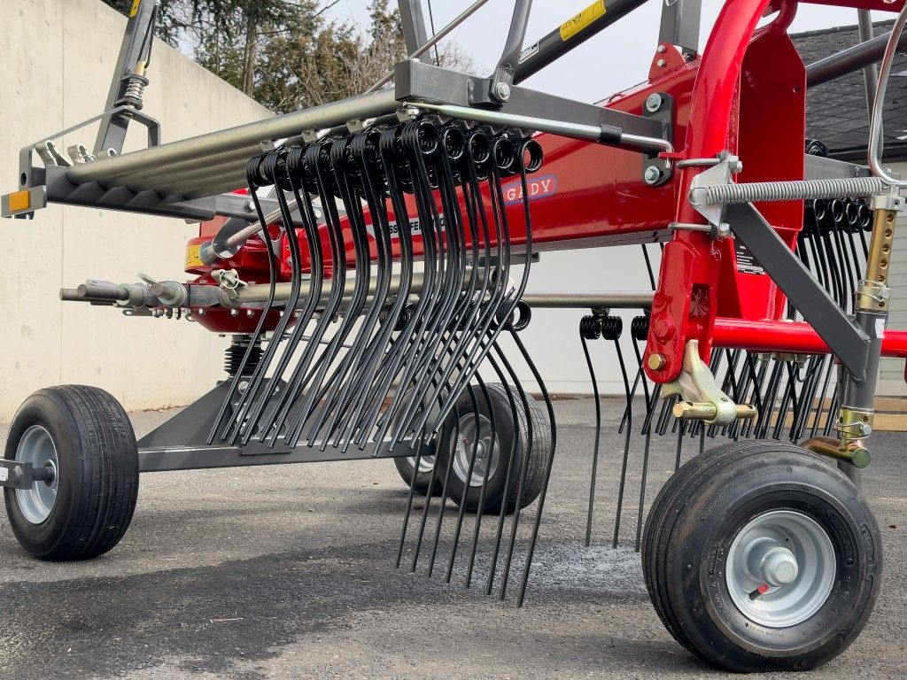 Massey Ferguson RK421DN SCHWADER