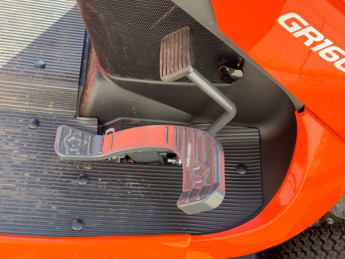 Kubota GR 1600 ROPS