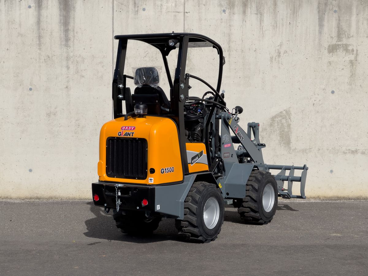 Giant G1500