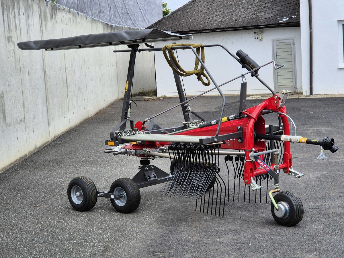 Massey Ferguson RK 421 DN SCHWADER