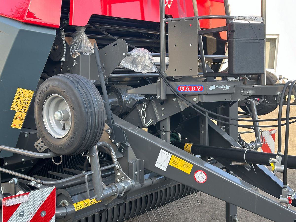 Massey Ferguson RB4160V Xtra RUNDBALLENPRESSE