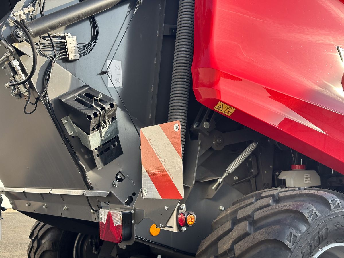 Massey Ferguson RB4160V Xtra RUNDBALLENPRESSE
