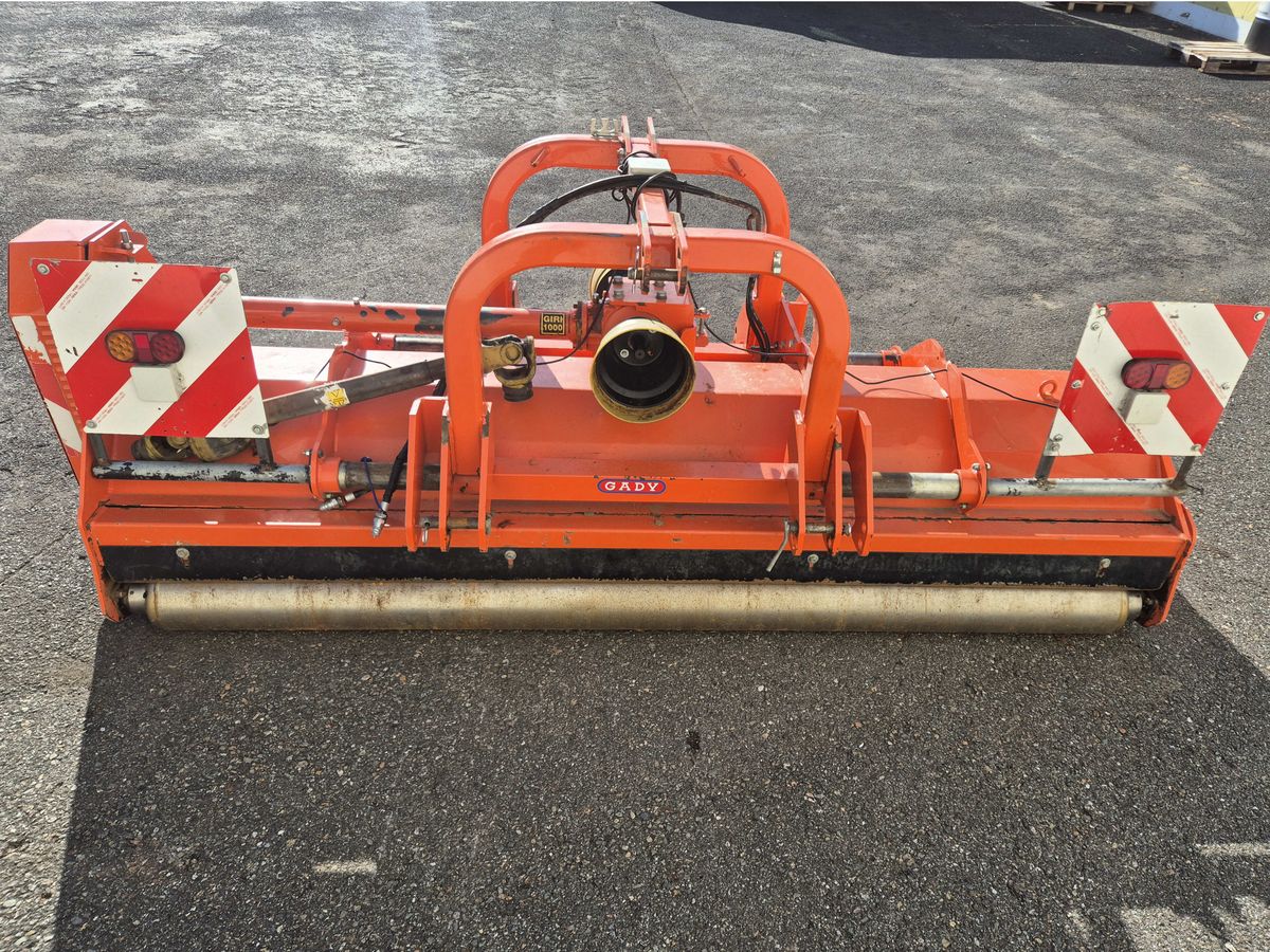Tierre 280 FRONT-HECKMULCHER