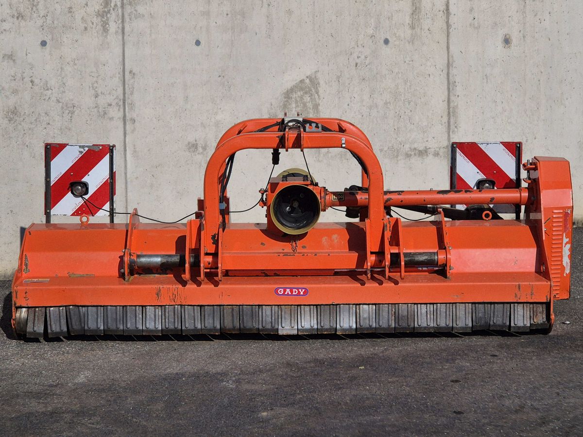 Tierre 280 FRONT-HECKMULCHER
