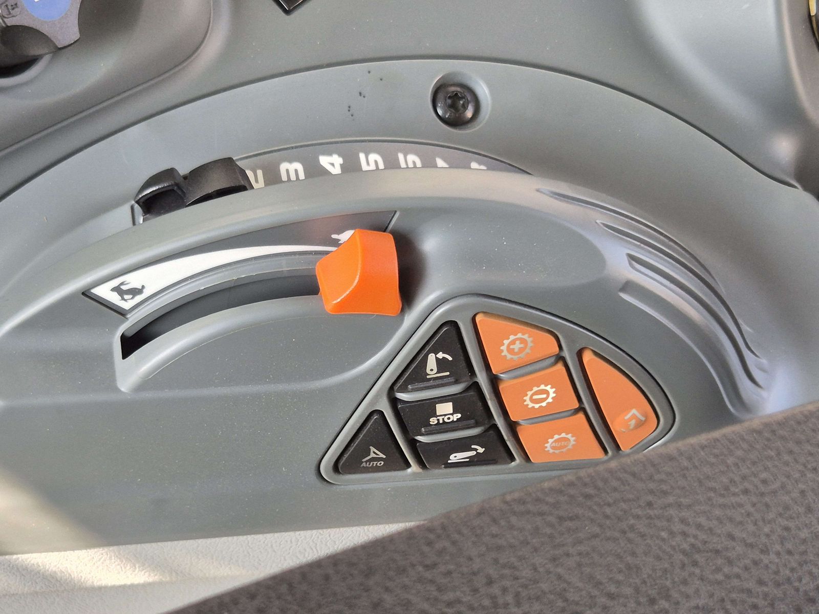 Claas Arion 410 Stage V (Standard)