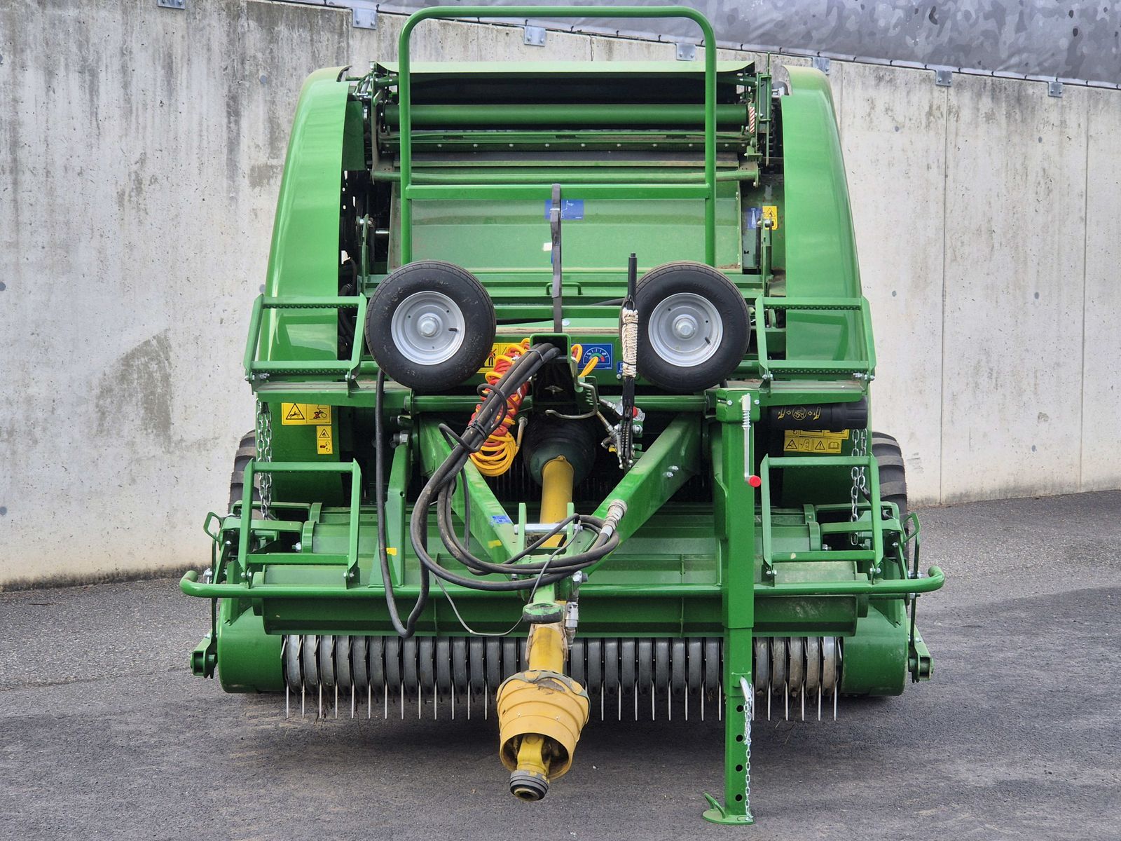 McHale F560 RUNDBALLENPRESSE 